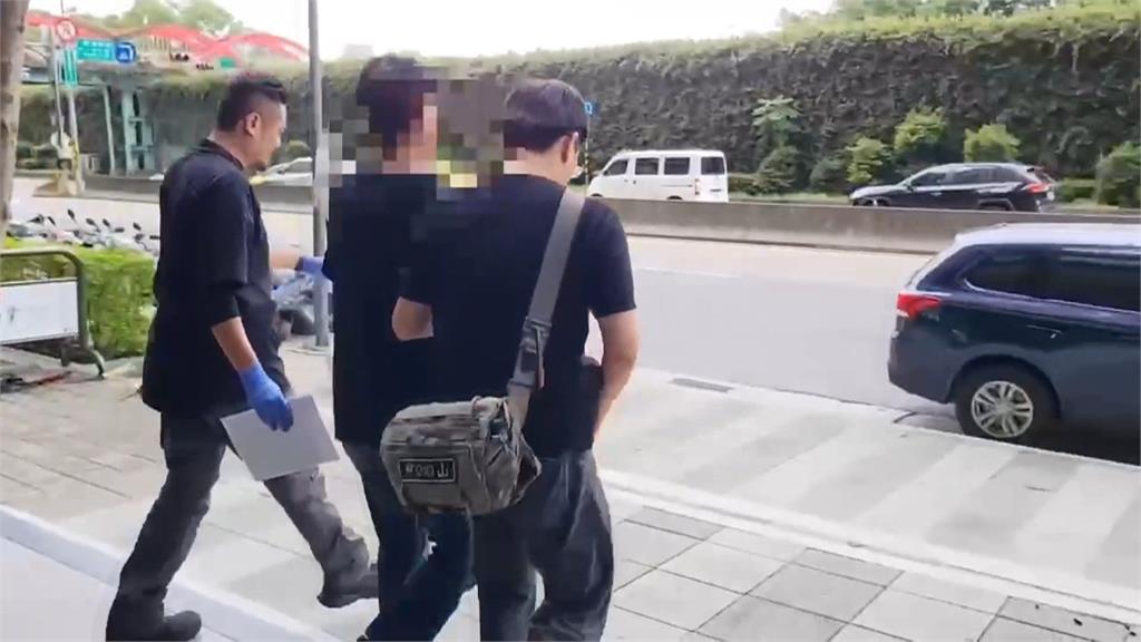 掉漆!警拿「300萬現金」誘捕車手 當街被劫走