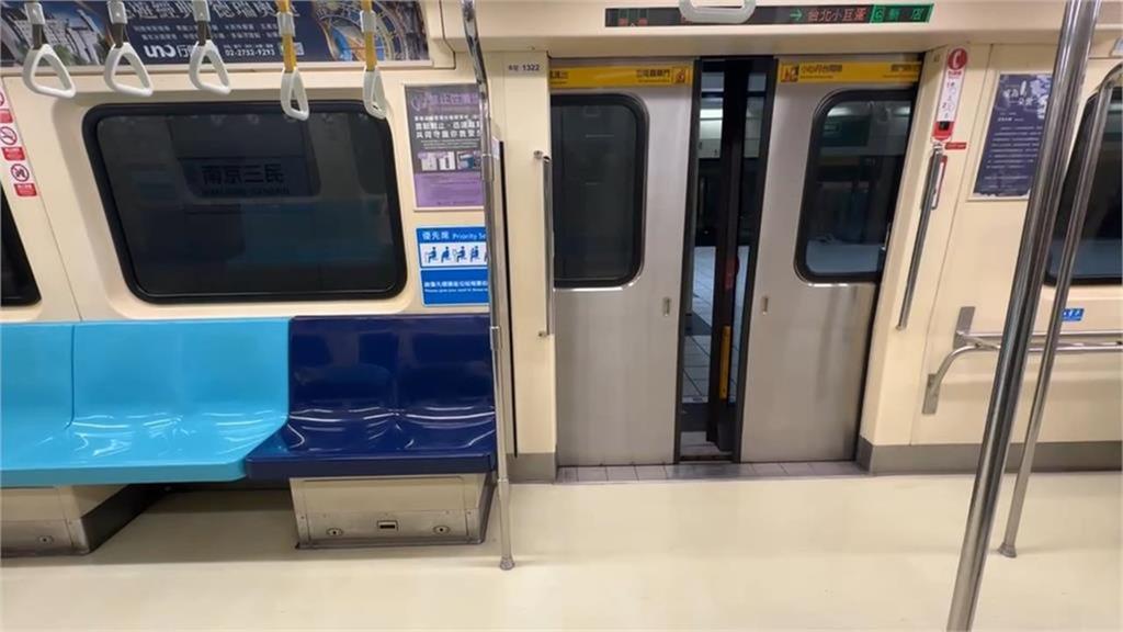 北捷車廂爆衝突!四寶媽「打手心管教小孩」遭陌生男子K頭 他嗆:我就是要管