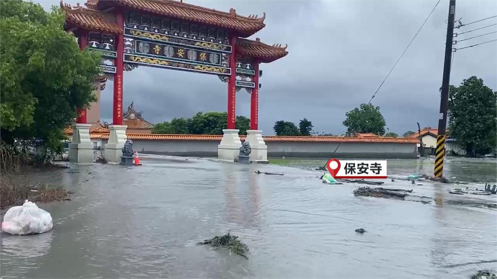 堰塞湖溢流直沖光復鄉、上百車輛滅頂 傳2人無呼吸心跳