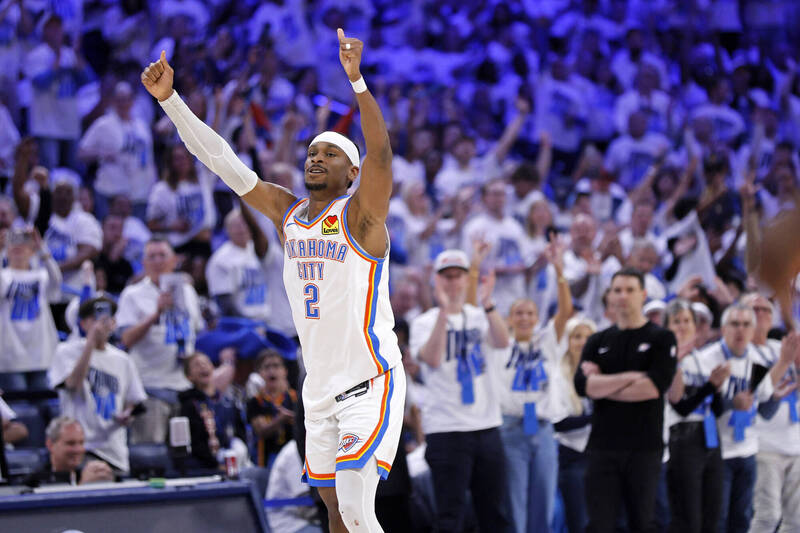 NBA(影)/狂贏51分寫季後賽分差紀錄!雷霆131:80痛宰灰熊G1奪勝