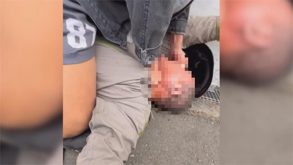 騎電動自行車「逆向撞人」！　騎士竟出手毆打７旬老先生