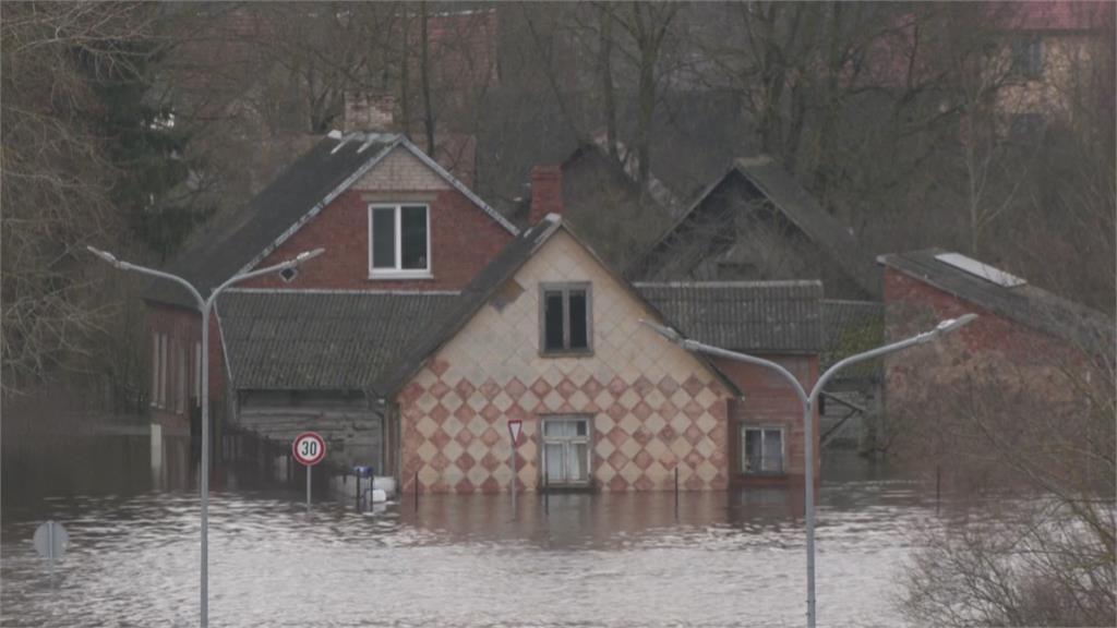 拉脫維亞遇近42年來最嚴重洪患　耶卡皮當地河流水位達8.92公尺