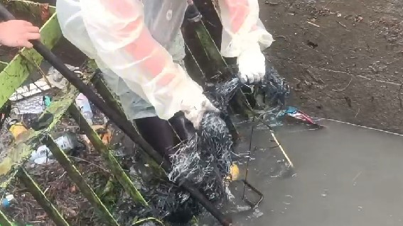 快新聞/杜蘇芮來襲!台東水溝淤積民宅遭淹 里長籲勿亂丟垃圾