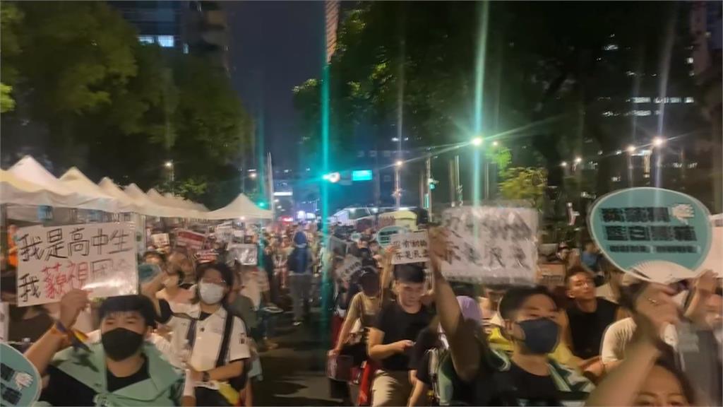 劍指傅崐萁 首場反濫權說明會、民進黨赴花蓮舉辦