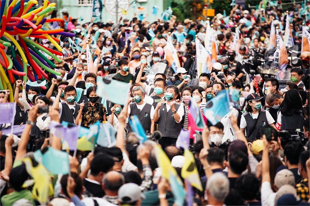 民眾熱情相挺現場擠爆! 陳時中「為愛而走」遊行估逾15萬人參與
