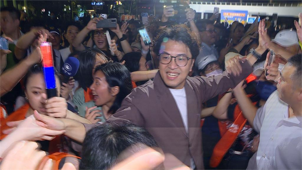 沈伯洋談體育政策　稱不能「拉肚子、吃太鹹」全場秒懂笑翻