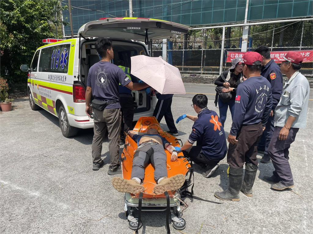 快新聞／6旬男登八通關古道腳滑！墜「父子斷崖」50米邊坡　南投消防克服崎嶇山路