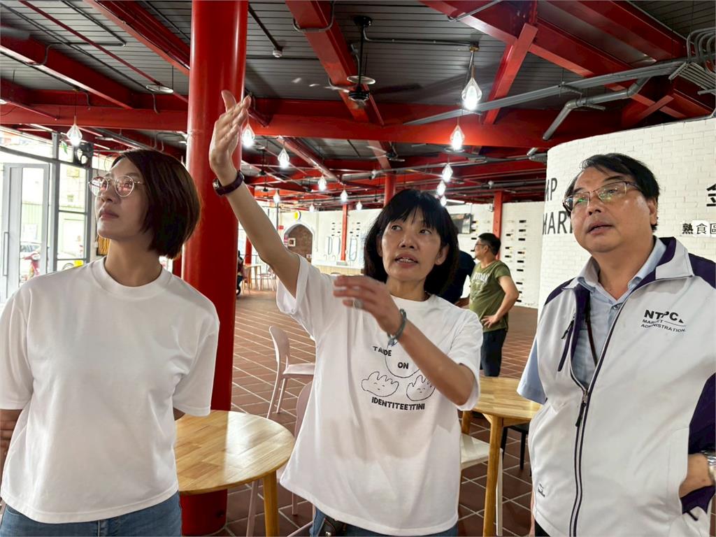 外攤不再怕日曬雨淋　周雅玲偕蔡美華爭取金山中繼市場遮雨棚如期完工