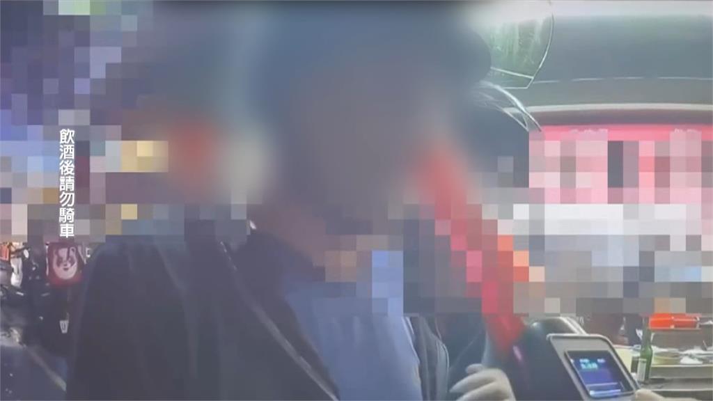 罕見！用腳「滑動機車」未發動　騎士「酒測超標」獲判無罪