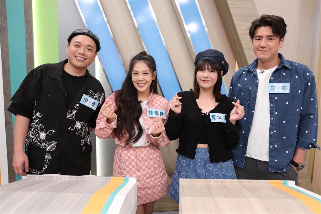 阿布飛機上睡昏頭「腳夾空姐」！自覺尷尬超失禮