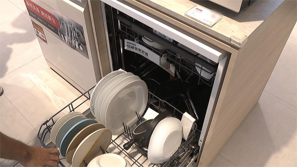 普發一萬帶動買氣!育嬰5件套、家電集資優惠最多26折