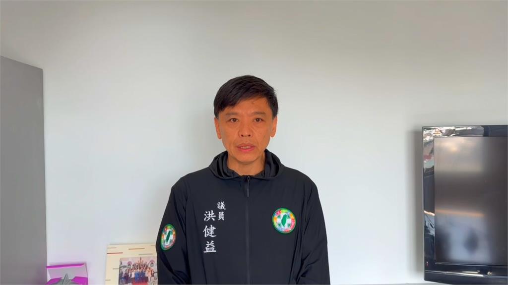 蘇一峰凱道量血壓遭檢舉　藍小雞瞎扯"總統救人"被罵翻