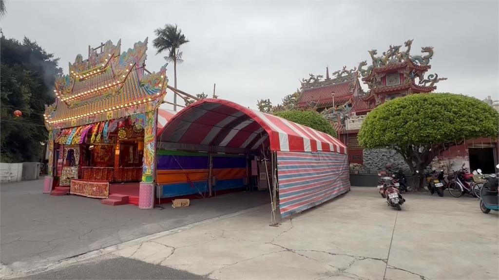 通天宮建醮舞台遭噴「英文不雅字詞」　廟方：廠商標記用　非惡意破壞