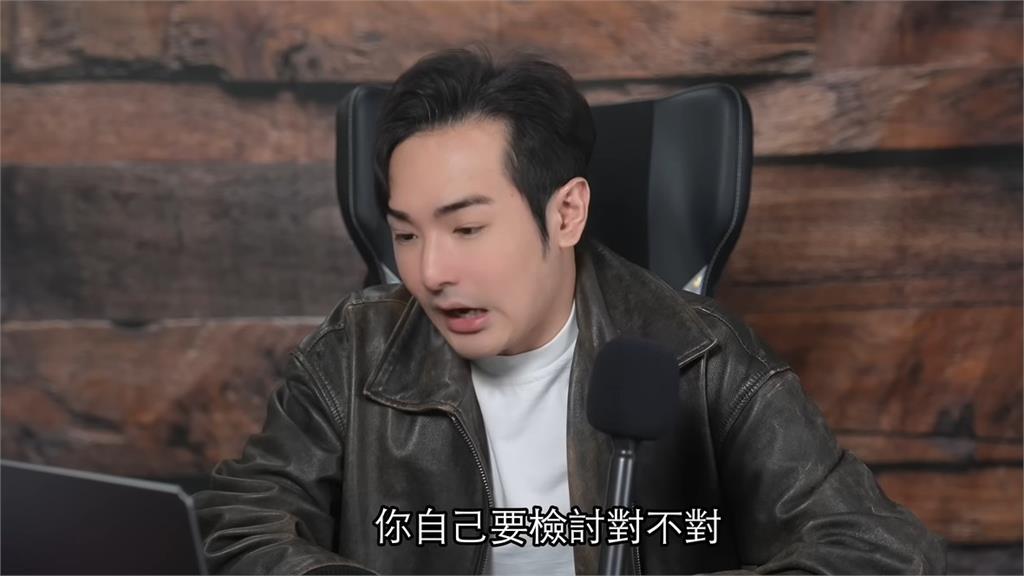 館長崩潰揭「中國500件衣服賣不掉」！八炯開直播1句話「嗆爆舔共下場」