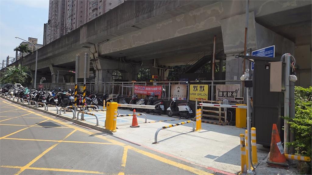 快新聞／新北通勤族有福了！台鐵「這兩大站」旁增設停車場　今日開始營運