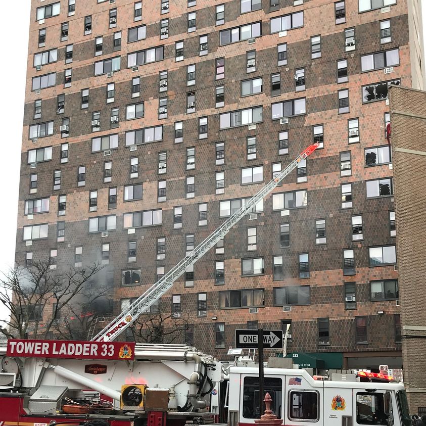 快新聞／美國紐約19層公寓大火　已知19死、63傷