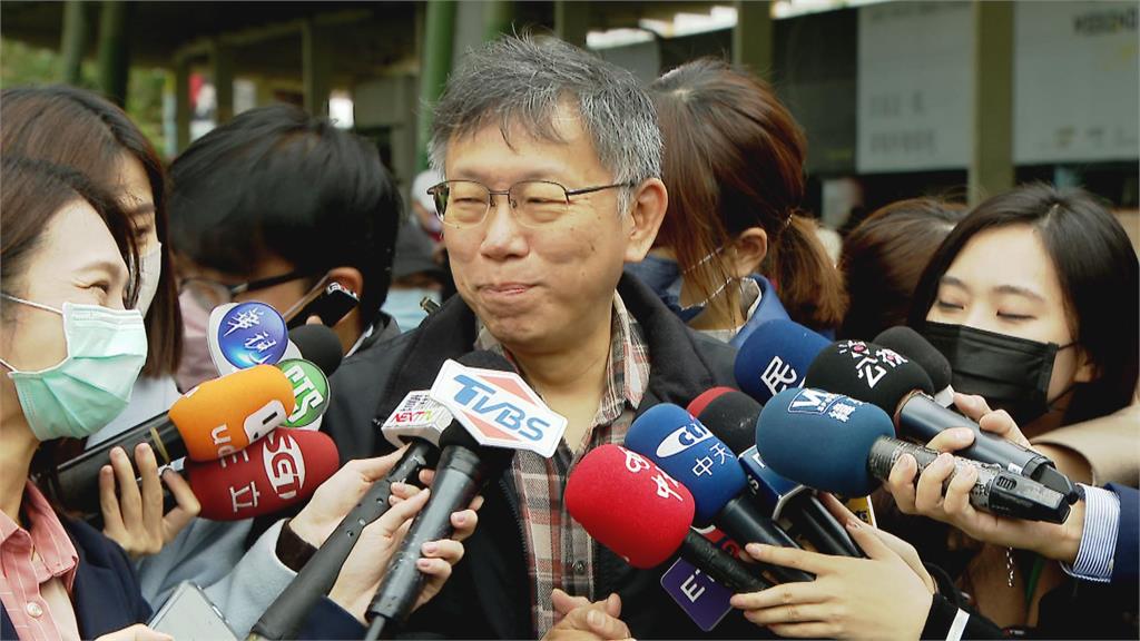 柯文哲與蔣萬安元旦健走同台　雙雙展現高人氣暗自較勁