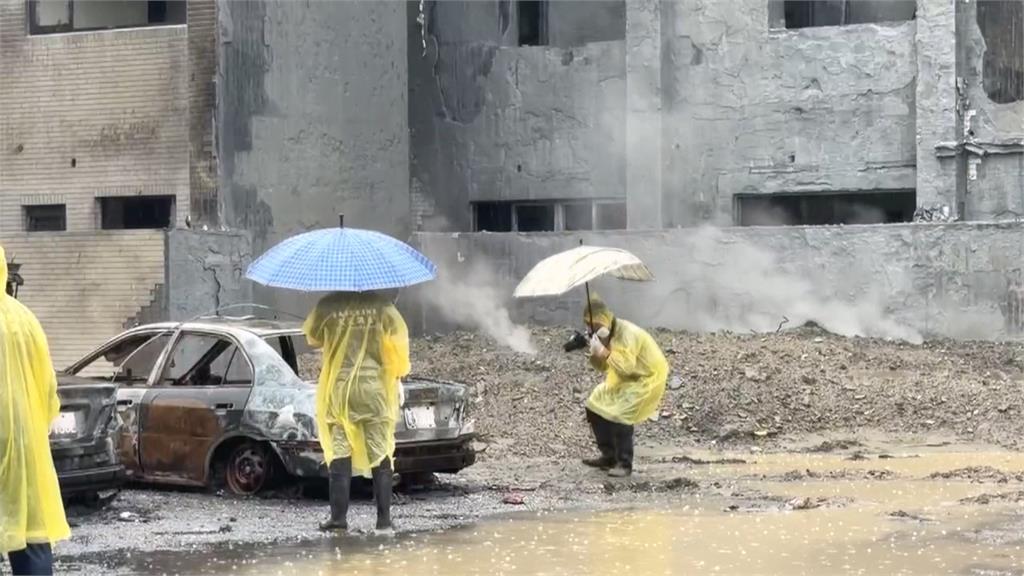 台南安南爆炸案　住戶清理家園逢大豪雨艱辛
