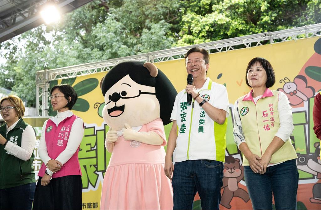 快新聞/劇團FUN瘋日板橋登場600人同樂 蘇巧慧:團結黨公職服務新北
