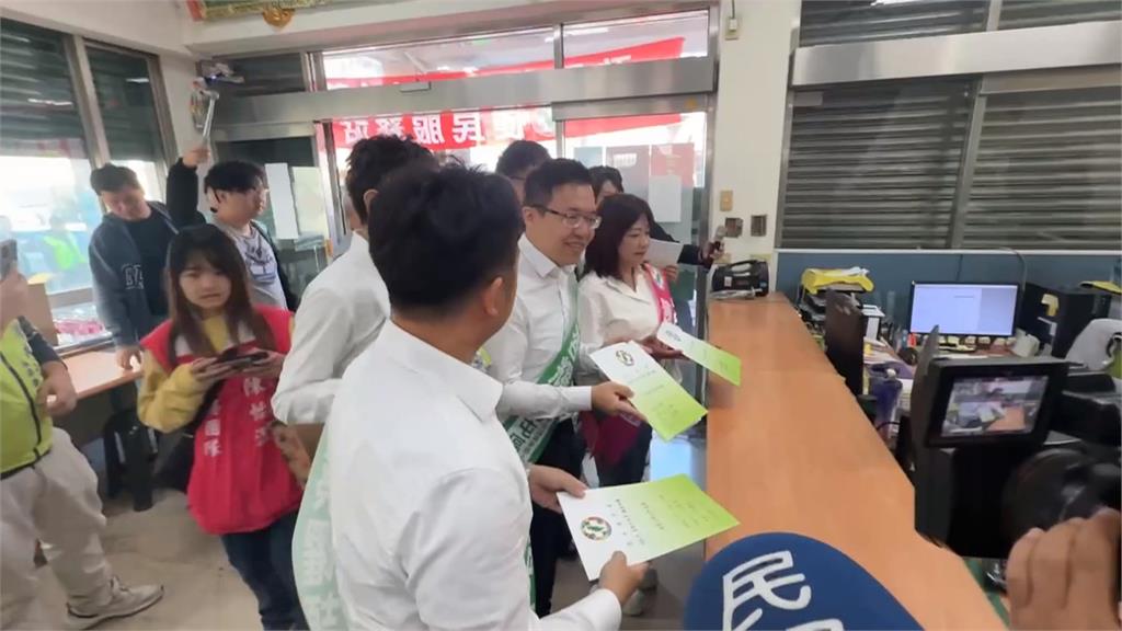 藍台中姐弟之爭"畏畏縮縮" 王義川:何欣純已領先跑