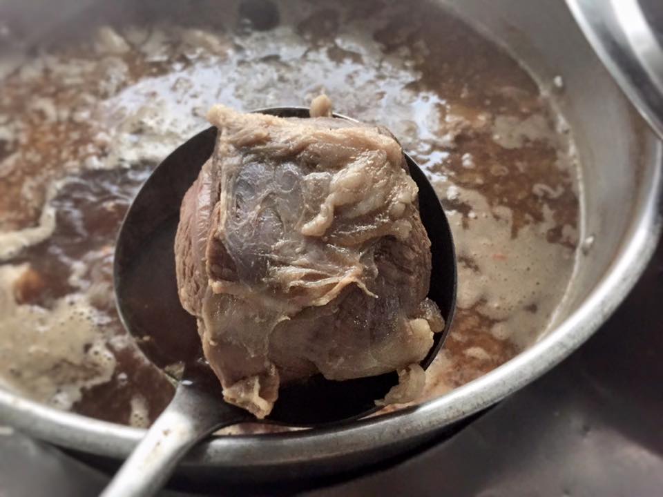 老饕哭了!台中50年人氣牛肉麵將結束營業 在地人淚:十萬個捨不得啊
