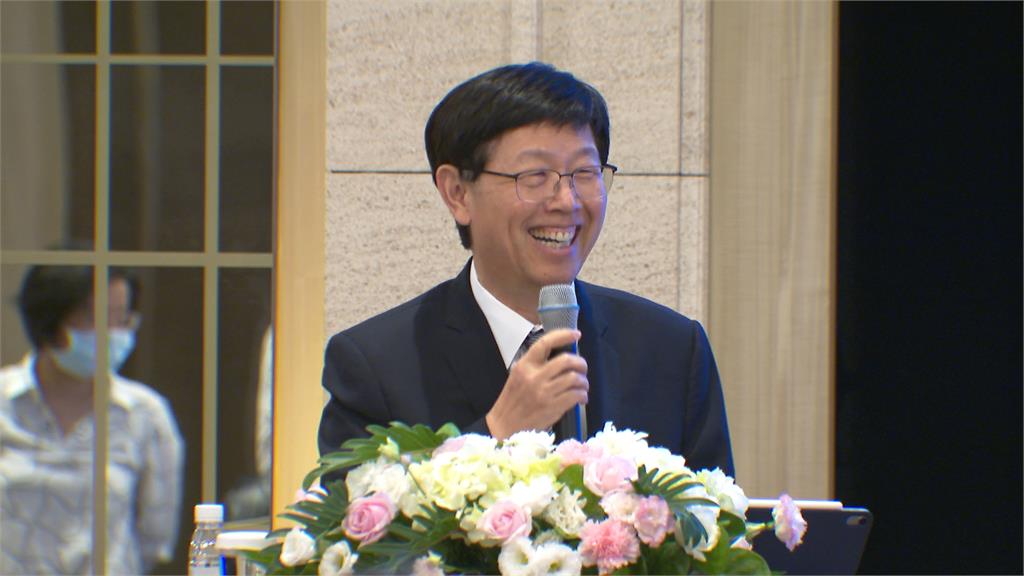 「40歲以上聽不懂」 劉揚偉解說最夯量子科技