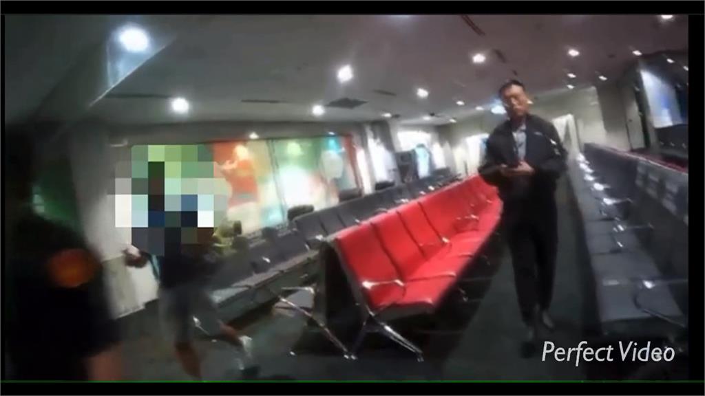 飛機準備起飛突折返！「醉男騷擾女客」　華航機長霸氣拒載　班機延誤近2小時