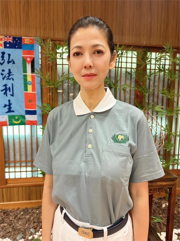 陳明真消失演藝圈10年「臉凹暴瘦」現蹤!57歲狀態「判若兩人」網嚇壞