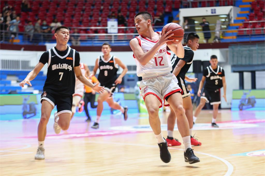 HBL/泰山爆冷敗給宜中率先遭淘汰 邱繼揚23分9籃板8助攻帶領東泰拿下二連勝