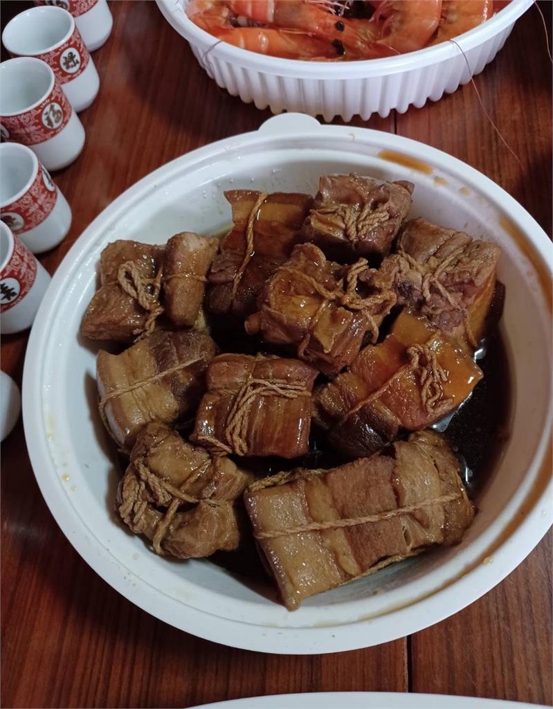 黃仁勳宴請員工「每桌1萬元」餐廳曝光!指定「3道菜」老饕驚:太懂吃