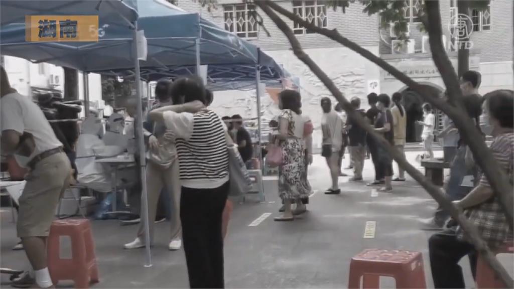 甘肅老太太被逼打國產疫苗昏迷 兒討公道反被官員痛毆