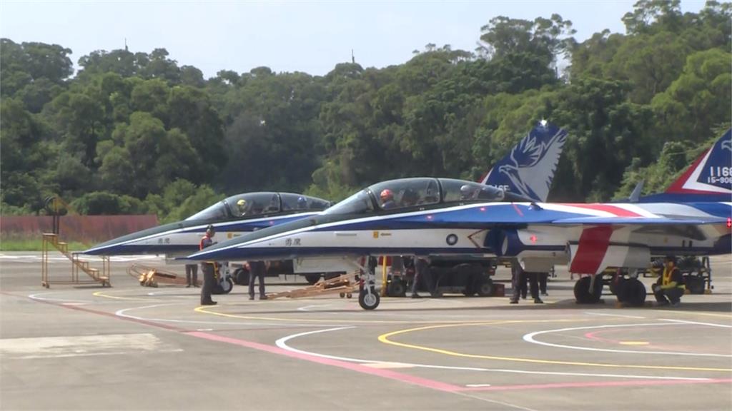 國機國造新里程碑! 「勇鷹號高教機」66架順利飛交