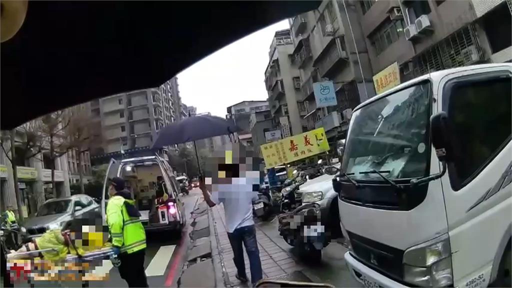 騎士遭後車擦撞到「逆向撞警車」 肇逃轎車被逮稱沒發現