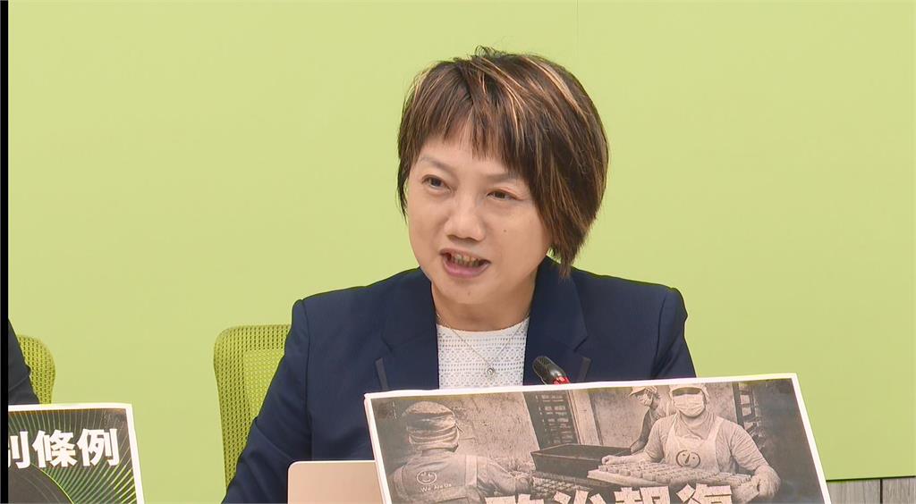 翁曉玲插隊、違規拍照爭議　網友擬集資西門町放送影片