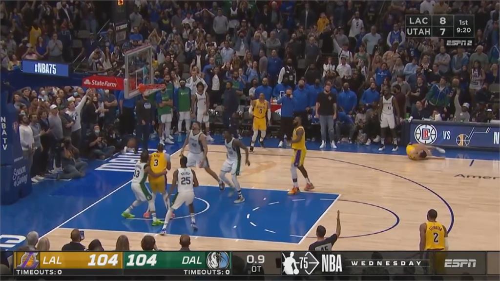 湖人瑞維斯0.9秒致勝3分球 鵜鶘葛拉姆後場大絕殺