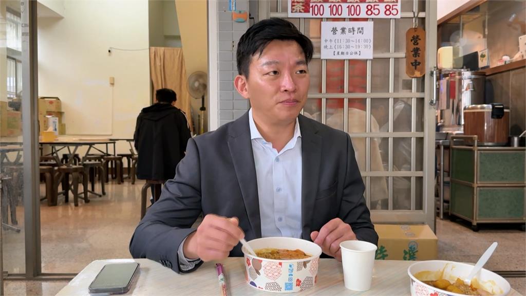 名人帶路吃美食！高雄教育局長高中　大推「雄中附近必吃美食」