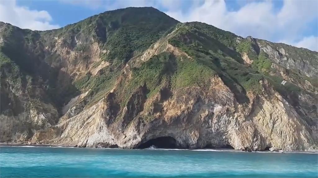 東北角風景區疫情下重傷 娛樂船業者勤消毒