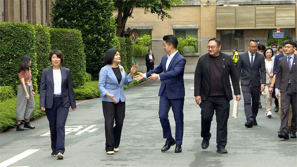 卓揆拋預算「輪迴說」引在野批評聲浪 綠營轟:罪魁禍首就是藍白