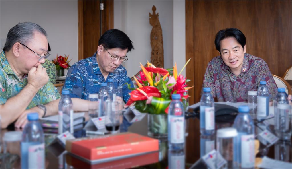 快新聞/過境夏威夷!賴總統與裴洛西通話20分鐘 讚台人非常有勇氣