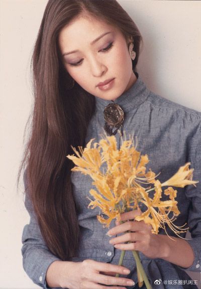 曹西平曬40年前「台灣第1美人」胡茵夢合照　狂讚：這才叫仙女！