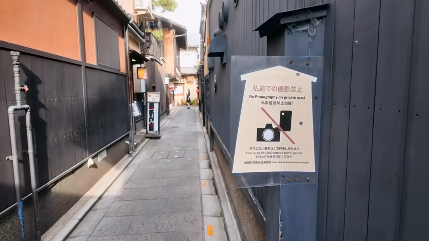 放眼望去都是人!他曝黃金周京都盛況 「遊客爆滿」網嘆:看了都不想去