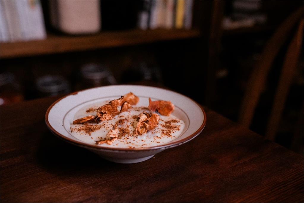 台南私廚「于室」:以市場食材為靈感,打造無法複製的創新現代歐陸料理。