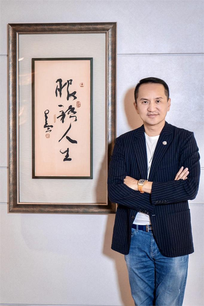 愛爾麗榮獲ETtoday「2021企業品牌聲望大調查」醫美類三冠王
