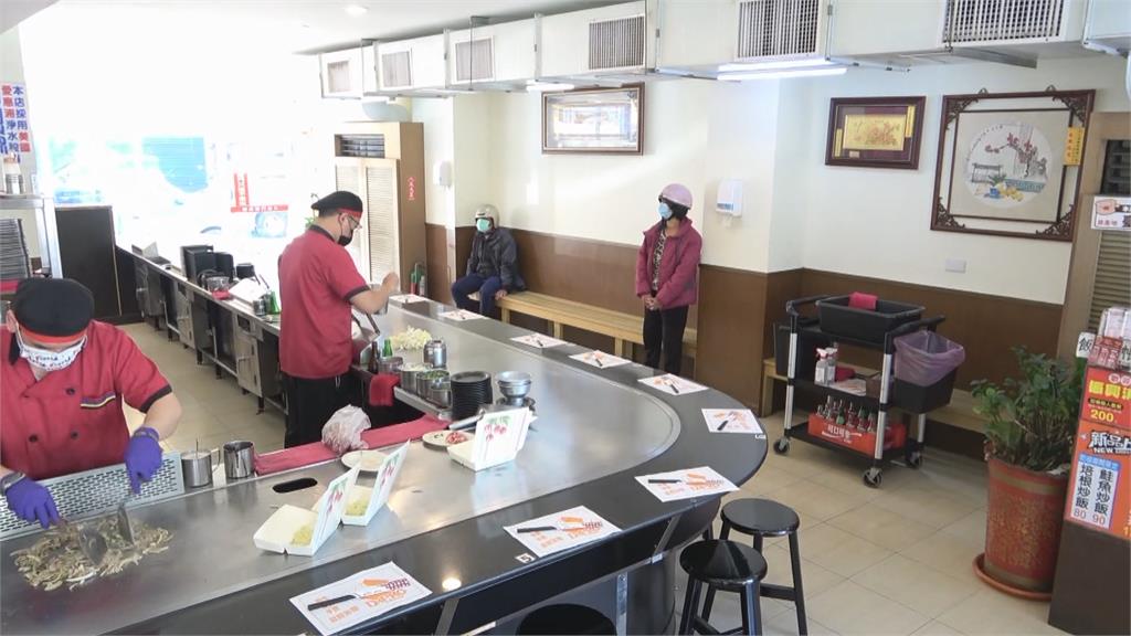 愛心餐送鐵板燒 社區理事長愛心很澎湃