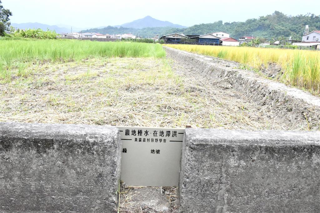 快新聞／防「巴威」造成美濃溪溢堤　邱議瑩視察滯洪設備