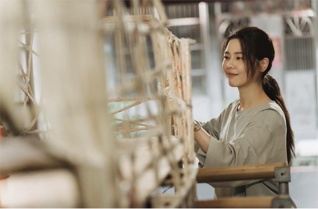 白家綺《阿松與阿暖》暖心阿芬圈粉無數！前妻不搞破壞反成最受歡迎角色　