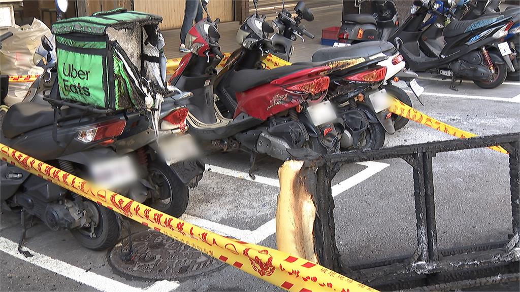 新莊拾荒男點燃打火機照明　不慎「火燒沙發」波及四機車