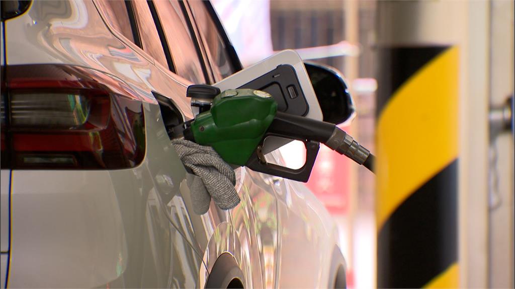 經濟部臨時記者會祭穩定措施！　每月增產5千噸塑膠袋、油價凍漲