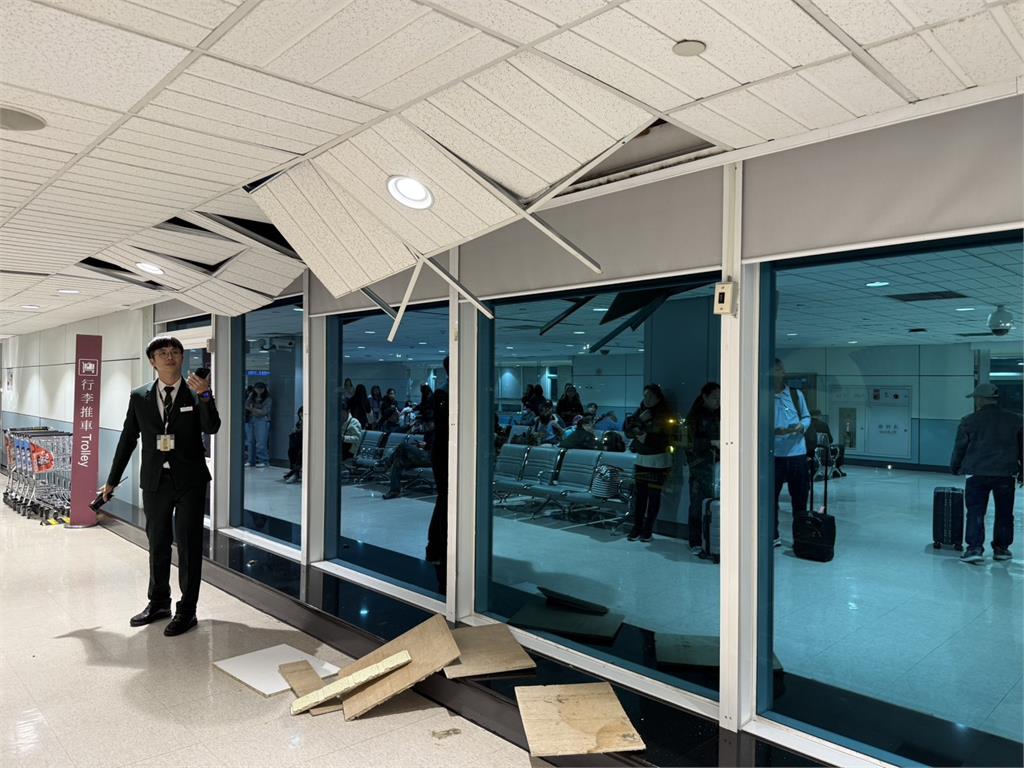 規模7.0強震猛晃北台灣！桃機二航廈「天花板崩塌」畫面曝光