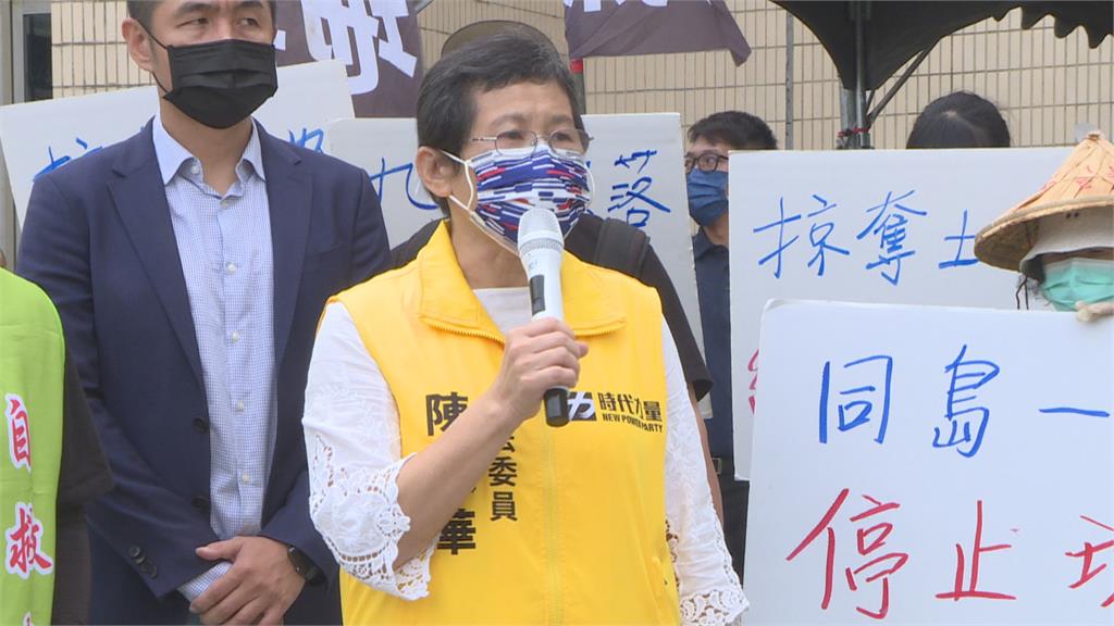 社子島開發案抗議爆推擠 自救會長泛淚交陳情書